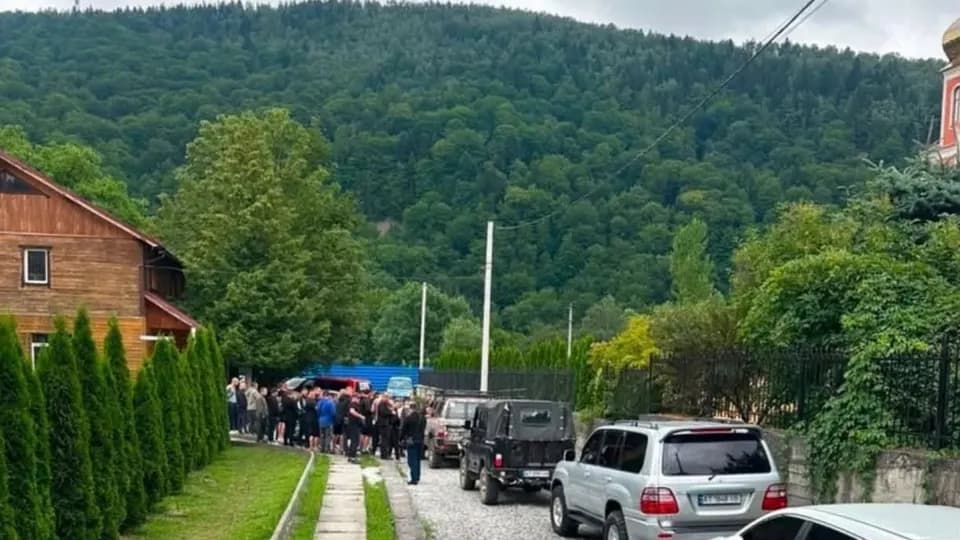 У Яремчі організатори джип-турів блокували екоконтроль через посилення перевірок