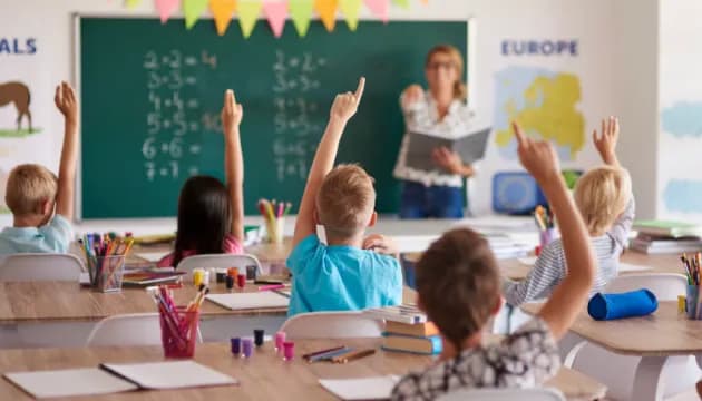 Питання української освіти обговорили в парламенті Угорщини