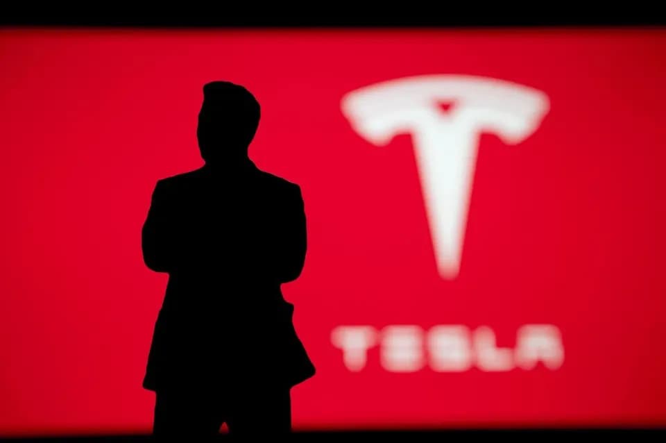 Tesla Roadster у космосі помилково прийняли за астероїд