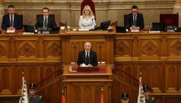 Угорський парламент обрав новим президентом країни 73-річного адвоката Андраша Баку