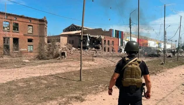 Російські війська завдали удару по почесному консульству Латвії у Слов'янську