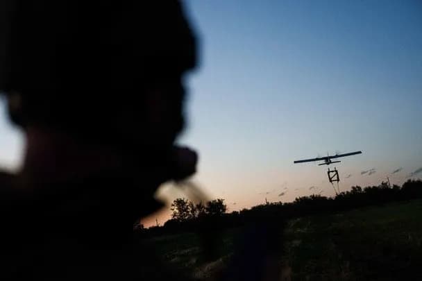 Масове застосування дронів: як безпілотники змінюють війну та чи можуть вони замінити іншу зброю