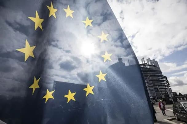 ЄС залишається у Києві попри погрози Росії
