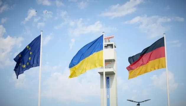 Посольство Німеччини заявило про роботу в Києві попри російські погрози