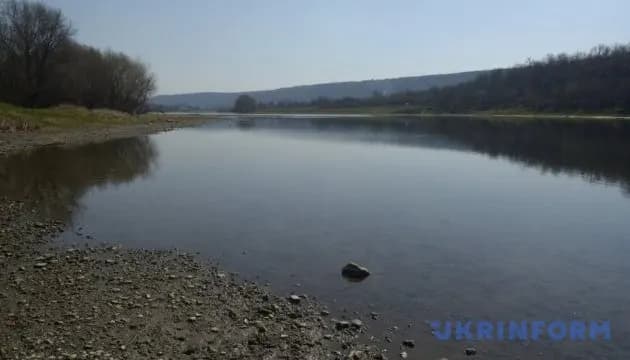 Україна та Молдова обмежать скиди води з Дністровського водосховища через посуху
