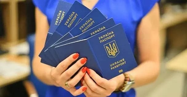 Як підтвердити особу, поки виготовляється новий паспорт